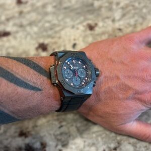 Men's Black Luxury Watch